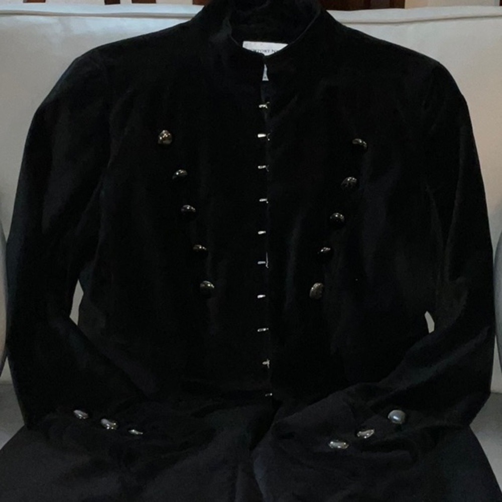 💥ULTRA CHIC💥Steampunk, Victorian, Goth. Longline Coat Black Velvet.